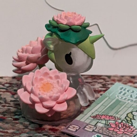 Tokidoki Botanical Harmony Unicorno "Devotion" - Picture 2 of 7